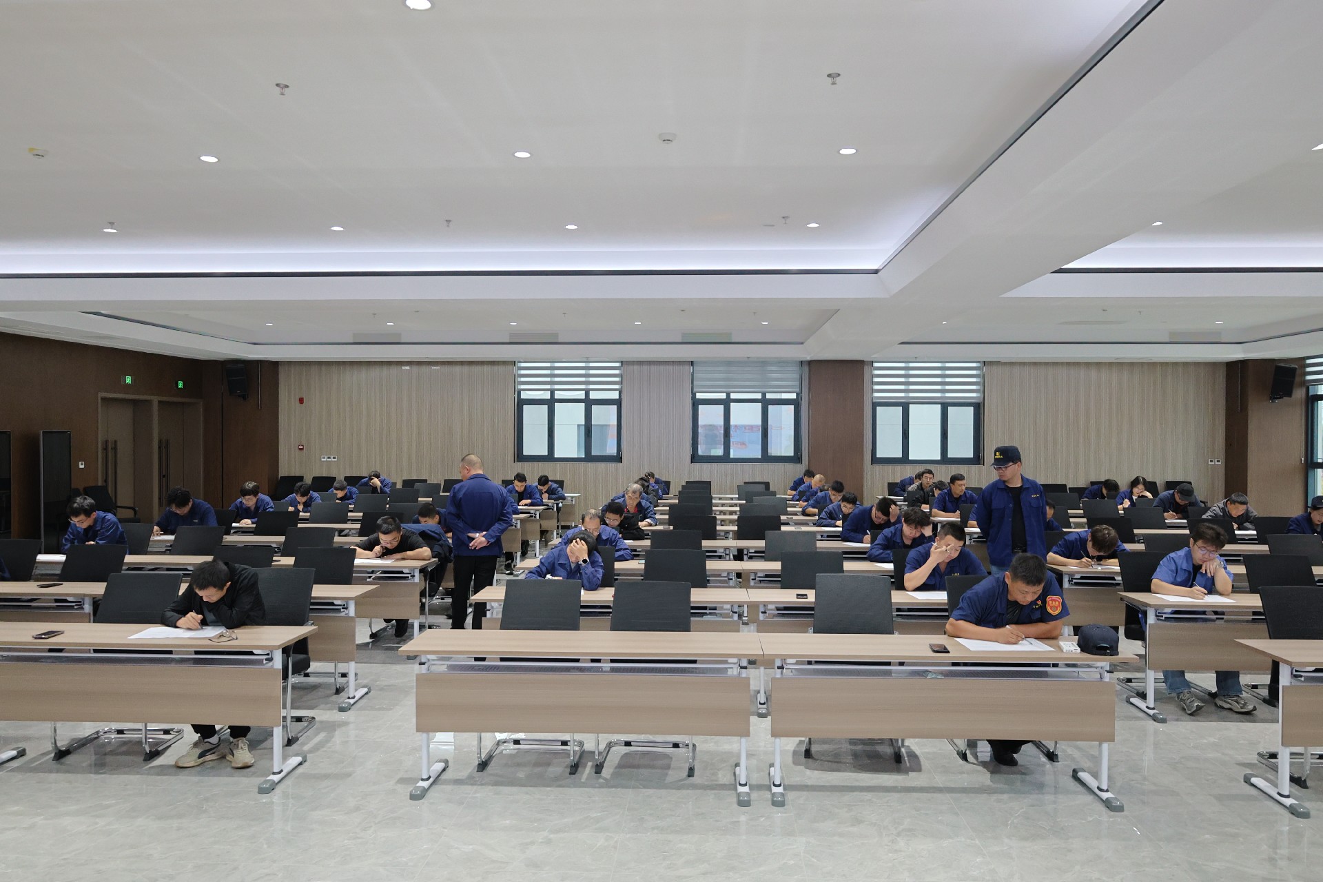 图片2(1).jpg